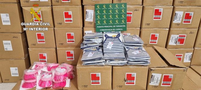 La Guardia Civil desarticula un grupo criminal que robaba mercancía de camiones estacionados en áreas de servicio.