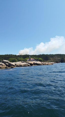 Incendio en A Illa de Arousa (Pontevedra)