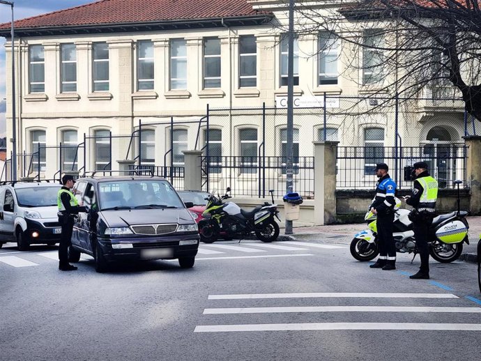 Archivo - Control de Policía