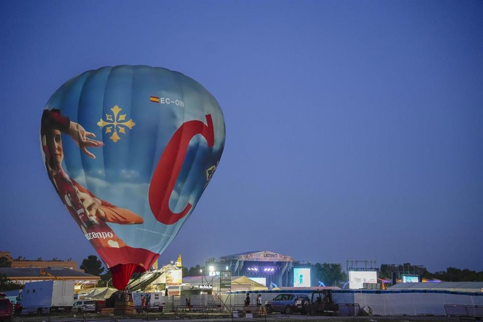 Globo de Cruzcampo Con acento y con altura en el festival Puro Latino de El Puerto de Santa María (Cádiz).