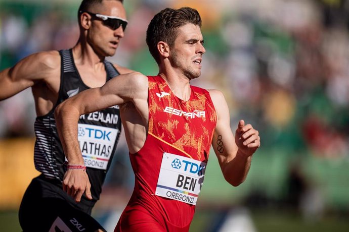 Archivo - Adrián Ben, del Equipo Español, en la primera ronda de 800 metros durante el Campeonato del Mundo de atletismo al aire libre, a 20 de julio de 2022 en Eugene, Oregón, Estados Unidos.