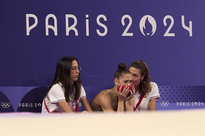 Alejandra Quereda (izda) junto a Polina Berezina en Paris 2024
