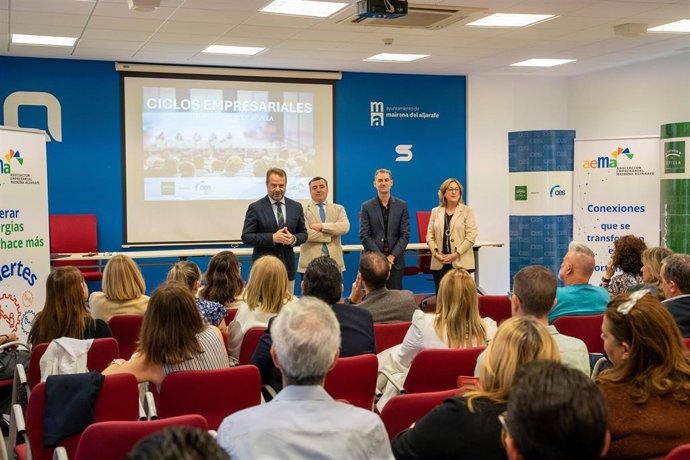 El Ayuntamiento de Mairena del Aljarafe organizará un programa sobre economía circular para emprendedores.