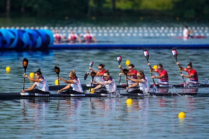 Teresa Portela y la embarcación española de K4 500 en los Juegos Olímpicos de Paris 2024