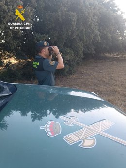 Un agente de la Guardia Civil en Segovia