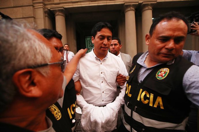 Archivo - February 20, 2023, Lima, Lima, PERU: LIMA 20 DE FEBRERO DEL 2023..SALIDA DEL EX CONGRESISTA FREDDY DIAZ  MONAGO  DE LA CARCELETA DE PALACIO DE JUSTICIA. EL FUE TRASLADADO HACIA EL PENAL DE ANCON.