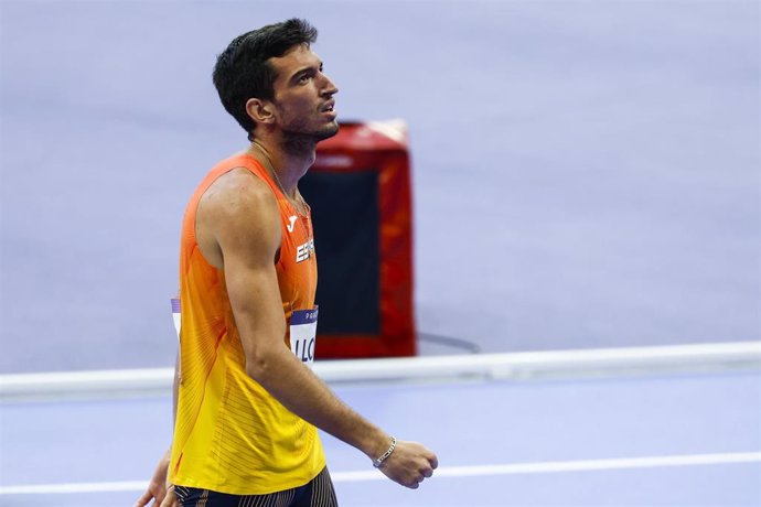 Enrique Llopis of Spain competes during Men's 110m Hurdles Semi-Final of the Athletics on Stade de France during the Paris 2024 Olympics Games on August 7, 2024 in Paris, France.