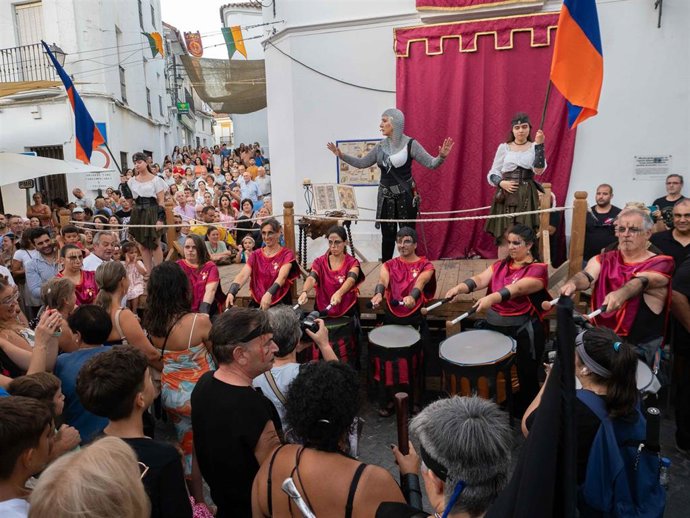 Representación teatral durante las XXVII Jornadas Medievales de Cortegana.