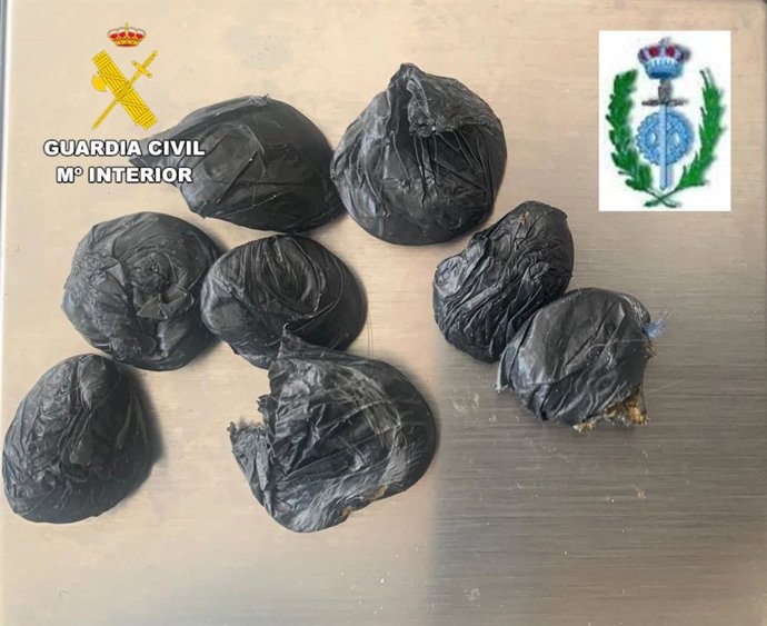 Droga incautada por la Guardia Civil.