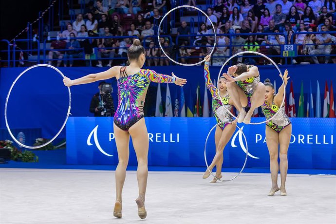 Archivo - Team Mexico, Group Finals 5 Hoops during the FIG Rhythmic Gymnastics World Cup 2024, Finals, on 23 June, 2024 in Milan, Italy - Photo Valerio Origo / LiveMedia / DPPI