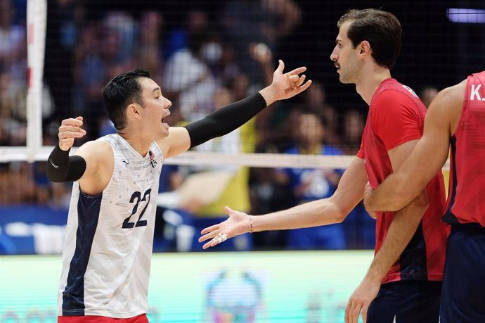 Archivo - Erik Shoji celebra un punto durante un encuentro de la selección estadounidense.