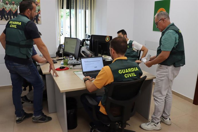 'Equipo @' De La Guardia Civil De Córdoba.