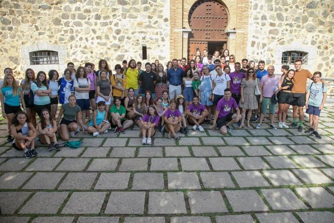 El director general de Juventud y Deportes de C-LM, Carlos Yuste, en el Castillo de San Servando de Toledo