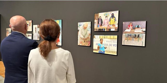 Exposición 'Destino democracia', de Silvia de Félix, en el IAACC Pablo Serrano.