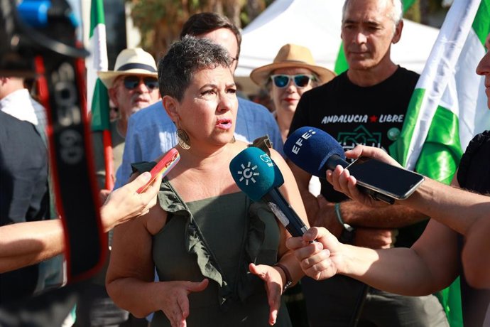 La diputada autonómica de Adelante Andalucía Maribel Mora, este sábado en Sevilla en el acto por el 88 aniversario del fusilamiento de Blas Infante.