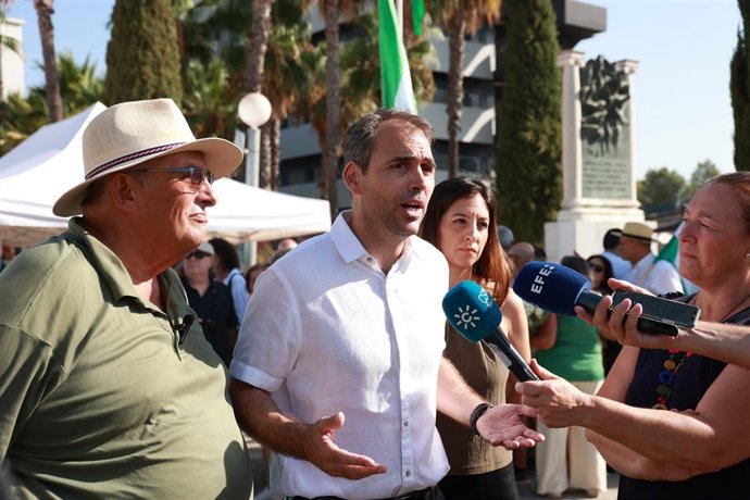 El coordinador de IU Andalucía y diputado de Sumar en el Congreso, Toni Valero, este sábado durante su asistencia al acto por el 88 aniversario del fusilamiento de Blas Infante.