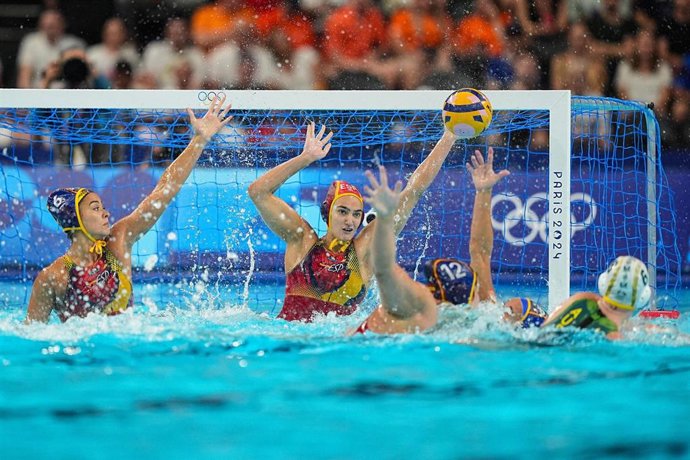 Martina Terre of Spain in action during Women's Gold Medal Match of the Water Polo between Australia and Spain on Paris La Defense Arena during the Paris 2024 Olympics Games on August 10, 2024 in Paris, France.