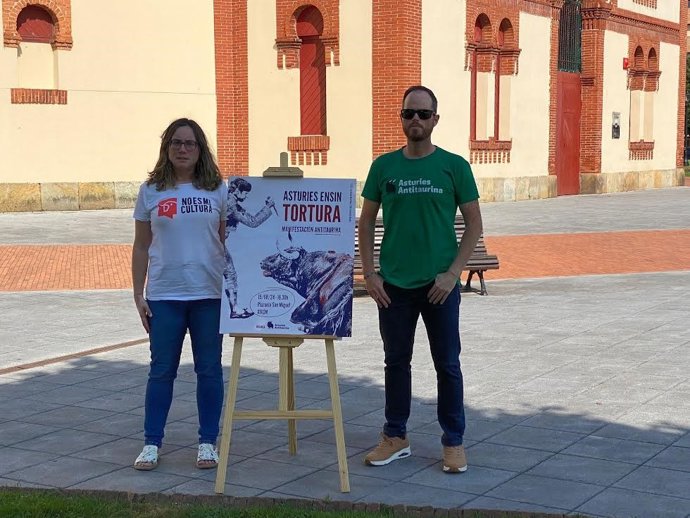 Presentación del cartel de la manifestación antitaurina