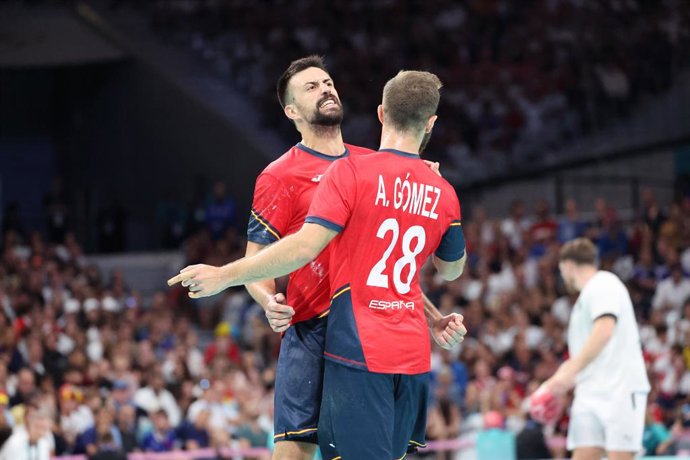 Augustin CASADO (Spain), Aleix GOMEZ (Spain), Handball, Men's Semifinal between Germany and Spain during the Olympic Games Paris 2024 on 9 August 2024 at Pierre Mauroy stadium in Villeneuve-d'Ascq near Lille, France - Photo Laurent Sanson / Panoramic / DP