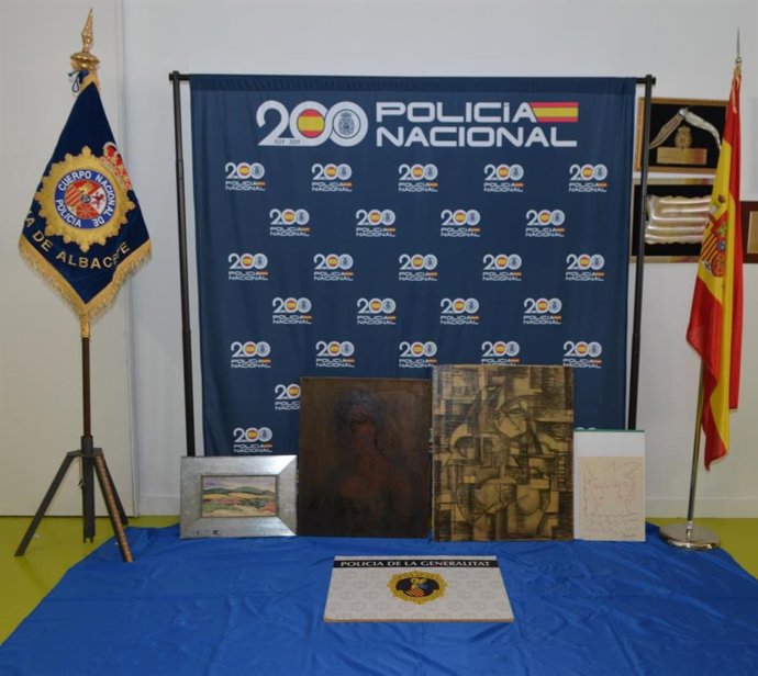 Agentes intervienen cuatro pinturas falsas de Picasso y Benjamín Palencia que se iban a vender por 13 millones