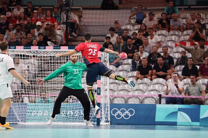 El almeriense Agustín Casado en un partido de balonmano en los Juegos Olímpicos de París. Imagen de archivo. 