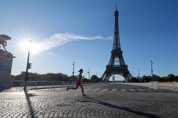 Imagen de archivo de la Torre Eiffel durante los JJOO de París 