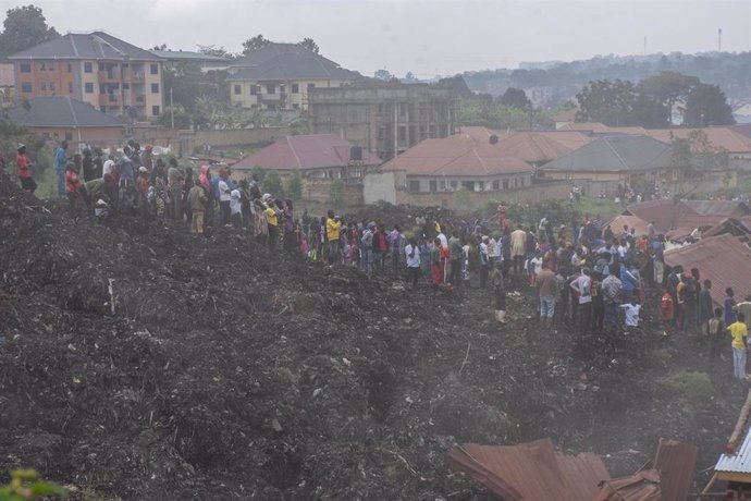 WAKISO, Aug. 11, 2024  -- This photo taken on Aug. 10, 2024 shows the site of a garbage dump landslide near the town of Gayaza, district of Wakiso, in central Uganda. At least eight people, including two children, were killed following a landslide at a ga