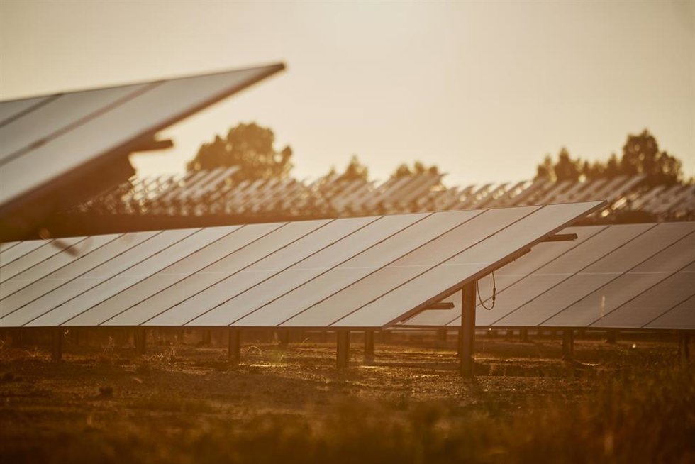 Archivo - El parque solar de Vilardevós, a 21 de junio de 2023, en Vilardevós, Ourense, Galicia (España). Un informe elaborado por Data Centre World, la feria especializada en centros de datos de Madrid Tech Show, y la Asociación Española de Data Center