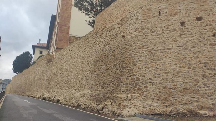 Archivo - Muralla de Oviedo.