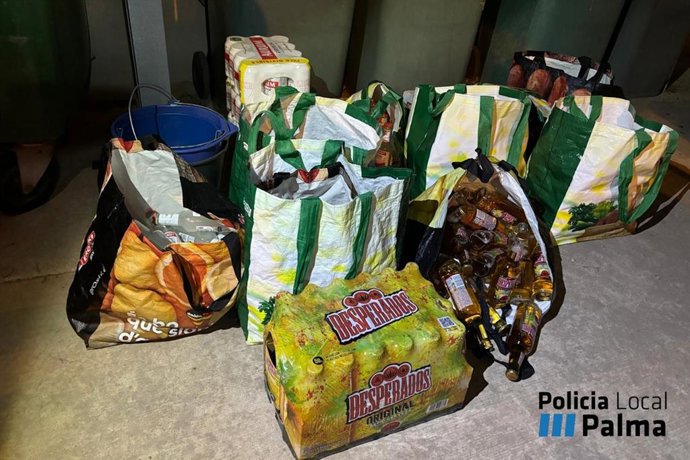 Bebidas intervenidas en el operativo.