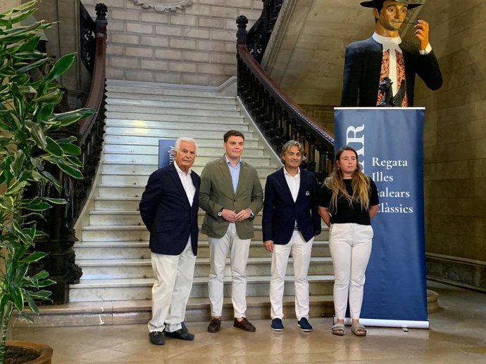 Presentación de la Regata Illes Balears Clàssics en el Ayuntamiento de Palma