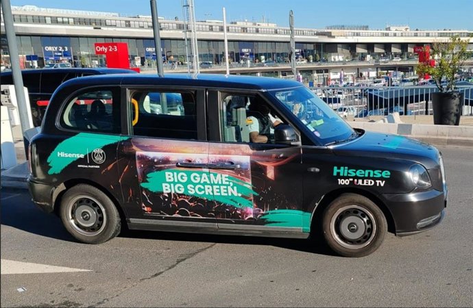 Hisense partnered with eco-responsible mobility company Caocao Mobility to celebrate the Big Game, Big Screen campaign