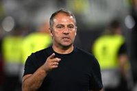 Hansi Flick: "Haremos un partido diferente en Valencia"