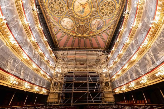 Obras del Teatro Principal.