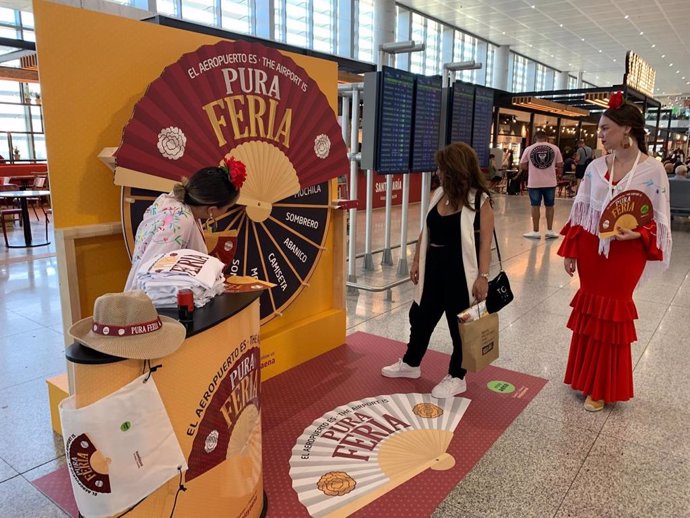 La campaña 'Pura Feria' en el aeropuerto de Málaga