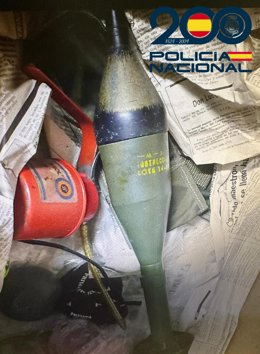 Una vecina de Burgos encuentra una granada cuando rebuscaba entre la ropa en su trastero.