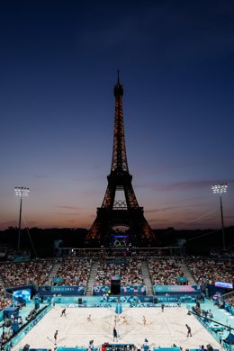 General view of Eiffel Tower Stadium during the match between Laura Ludwig of Germany and Louisa Lippmann of Germany against Lezana Placette of France and Alexia Richard of France during the Women's Preliminary Phase.