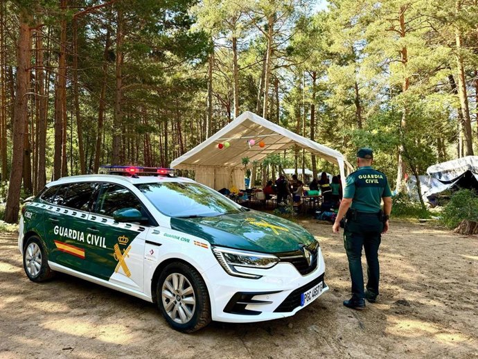 La Guardia Civil evacua a 57 niños que se encontraban en un campamento en Vinuesa
