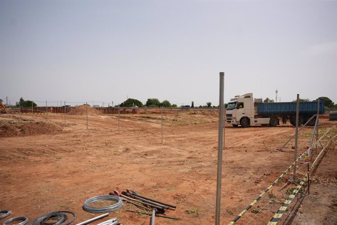 Archivo - Terrenos en Pino Montano donde se están realizando las obras del metro de Sevilla. A 06 de junio de 2024, en Sevilla (Andalucía, España).