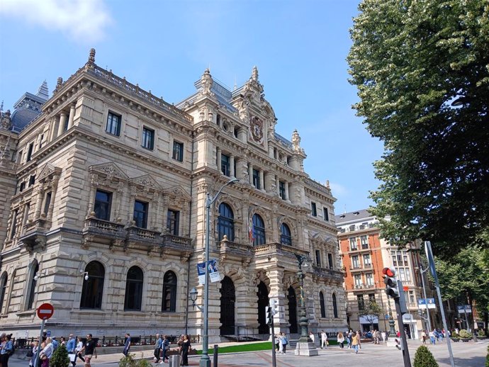 Archivo - Palacio foral en Bilbao.