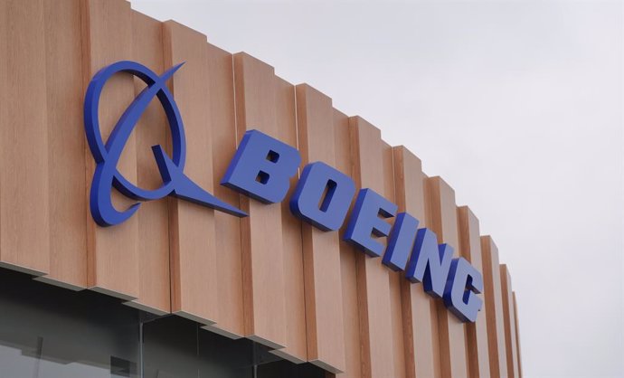 22 July 2024, United Kingdom, Farnborough: A sign for Boeing is seen at the Farnborough International Airshow. Photo: Jonathan Brady/PA Wire/dpa