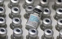 Bruselas anuncia la donación de 215.000 vacunas para responder al brote de viruela del mono en África