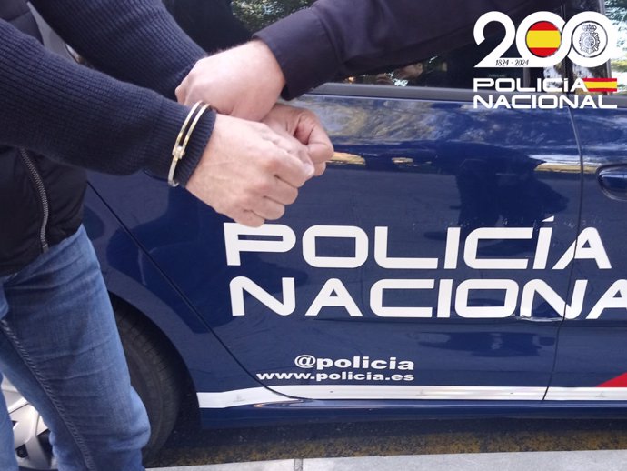 Archivo - Imagen de archivo de un detenido por la Policía Nacional.