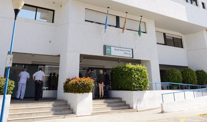 Archivo - Hospital Santa Ana de Motril (Granada), en imagen de archivo