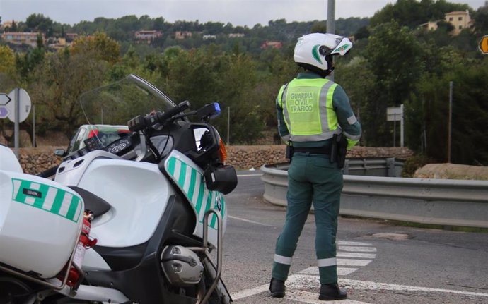 Agente de la Guardia Civil de Tráfico, en imagen de archivo