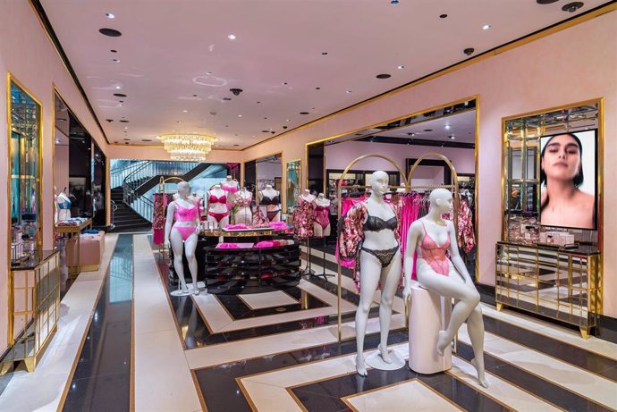 Tienda de la Quinta Avenida de Victoria's Secret