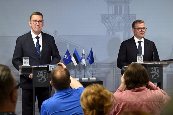 14 August 2024, Finland, Helsinki: Estonian Prime Minister Kristen Michal (L) and Finnish Prime Minister Petteri Orpo react during their press conference in Helsinki. Photo: Mikko Stig/Lehtikuva/dpa