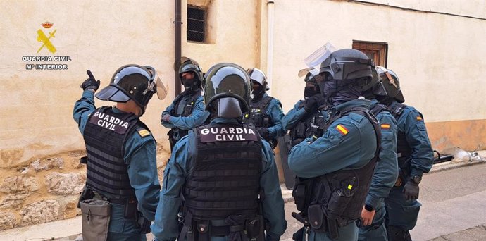 Imagen de la Guardia Civil en Astudillo (Palencia)