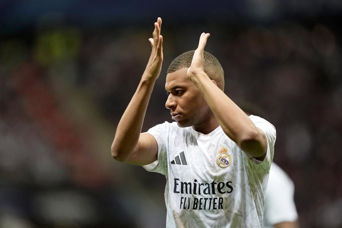 AMP. Fútbol/Supercopa.- Crónica del Real Madrid - Atalanta: 2-0.