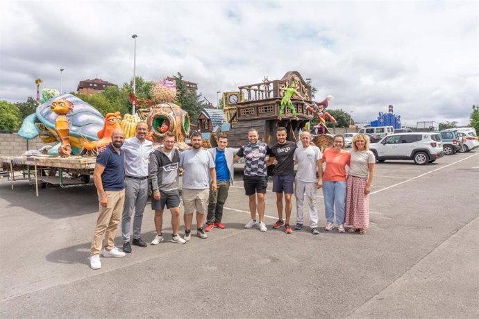 La Gala Floral de Torrelavega incorpora este año dos carrozas de Reinosa